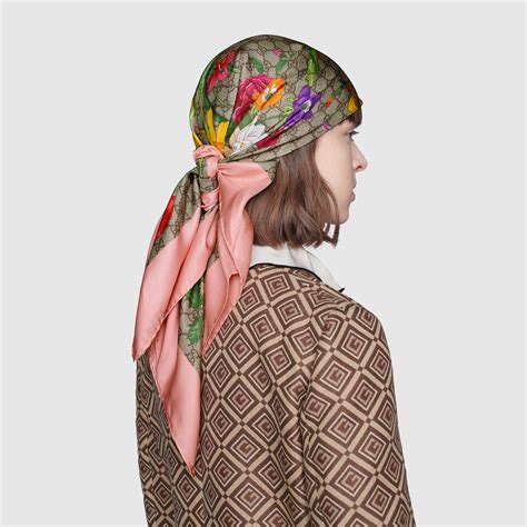 sandro Gucci Flora scarf